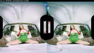 Poison Ivy XXX Cosplay VR - Stunning evil redhead gets her pussy smashed