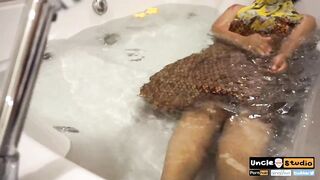 Thai Girl take Shower in the Jacuzzi