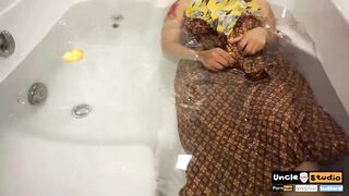 Thai Girl take Shower in the Jacuzzi