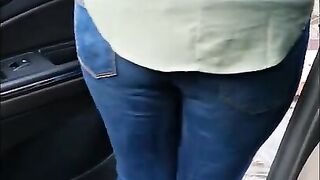 Girl Farting in Leggins and Jeans