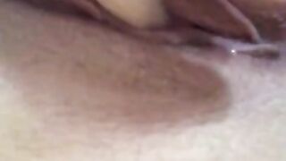 Wet Pussy Lips Enjoying Daily Twitching