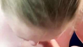 Wife gives Amazing Head