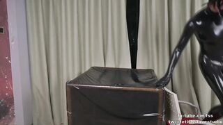 Latex vacuum box and gasmask breath contral