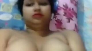 Train me mili bhabhi ne pati ke jane par call karke bulaya