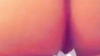 POV TWERKING AND PUSSY FINGERING ON SNAPCHAT BY HORNY TEEN