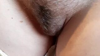 Wife hairy pussy in bath