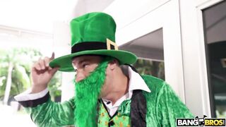 BANGBROS - Big Booty MILF In Irish Costume (Rose Monroe) Sucking A Magicaly Delicious Big Cock