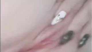 A Girl In Snapchat Show Me A Sexy Hot Pussy