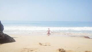 Hot milf Abella Love peeing and playing on the beach