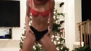 Nina Agdal sexy Christmas dance in mask, bra, and a thong