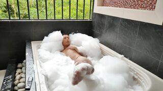 Latino big cock and big ass bathe in sparkling jacuzzi fucks and throws Cum