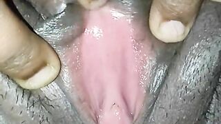 Mallu girl squrting in nice pussy