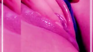 My juicy wet puffy pussy playing