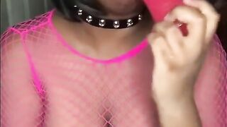 Nerdy Busty Ebony Babe Sucking on a Dildo