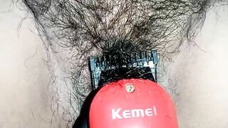 Trimming Pubic Hairs