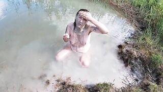 Unshaved Brunette Rubbing her Pussy with a Mud