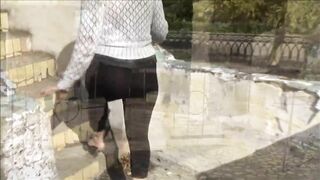 Walk in transparent leggings-Juicy ass in public