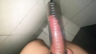 before having sex I make my penis grow a few centimeters with my penis pump