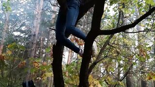 Girl climbed a tree to rub her pussy on it - Lesbian-illusion