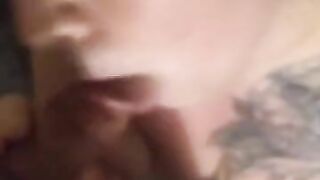 Tattooed BBW Sophia Blackheart sucks big cock