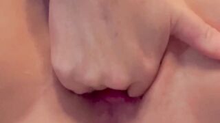 Closeup Masturbation (full vid on OF/Fansly/Manyvids)