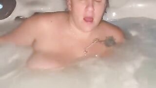 Wife cumming in the Jacuzzi