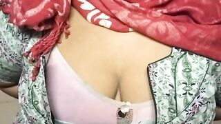 Chennai aunty nurse showing boobs