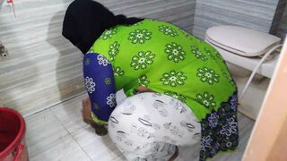 Saudi Arabia MILF Stepmom washing clothes in bathroom when stepson come and huge fuck her ass then cum out - family sex