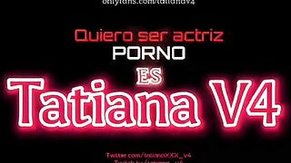 Tatiana V4 haciendo striptease...