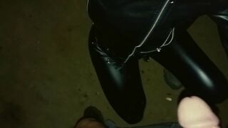 Hitchhiker girl in leather gives a quick handjob and takes a big cumshot