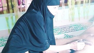 Hot Stepsis In Hijab Knows What The Price