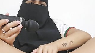 Real Arabic Hijab Niqab Step Mom Masturbates Creamy Pussy - Jasmine Sweetarabic - Beurette Video