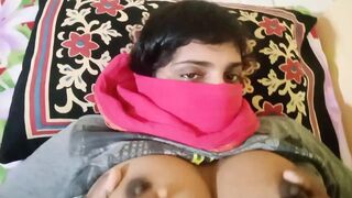 Aunty enjoying self sex