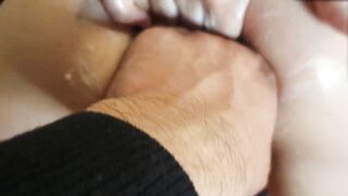 First Time Anal Fisting Whole hand in my asshole makes me squirt