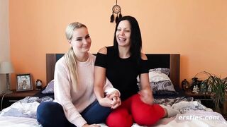 Ersties - Julia P und Victoria P - Mädchen lecken besser!