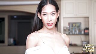 FRANKS TGIRLWORLD - Lee Wants You To Cum Playing With Her