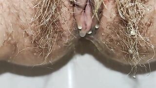 Long haired pussy pissing in the morning close up with a delicious fart